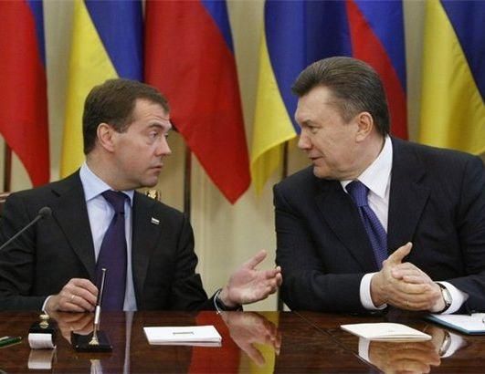 Янукович: Если Россия не удешевит газ, то придется поднимать внутренние цены