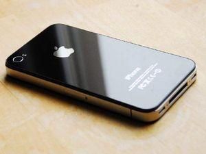 Samsung подала иск на запрет продаж iPhone 4S