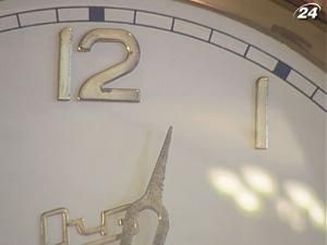ВР вирішила перевести стрілки на годину назад ВР вирішила перевести стрілки на годину назад