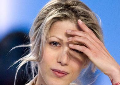 Французская журналистка отказалась от претензий к Стросс-Кану Французская журналистка отказалась от претензий к Стросс-Кану