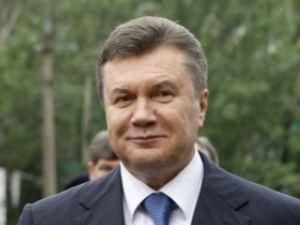 Завтра Янукович летит на Кубу Завтра Янукович летит на Кубу