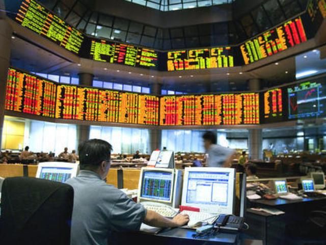 Українські біржі закрились в очікуванні саміту країн єврозони