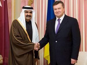 Янукович пригласил арабского правителя на футбол