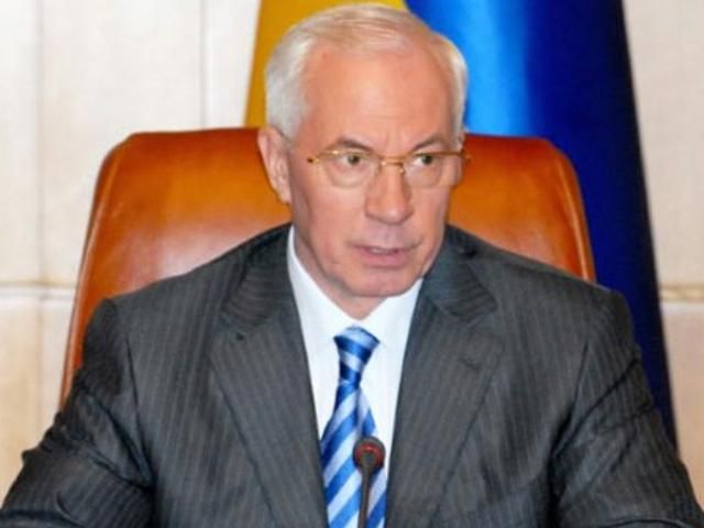 Азаров подсчитал выгоду от свободной торговли с СНГ Азаров подсчитал выгоду от свободной торговли с СНГ