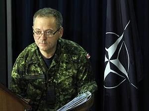 НАТО: По машинам били, а по Каддафи - неизвестно НАТО: По машинам били, а по Каддафи - неизвестно