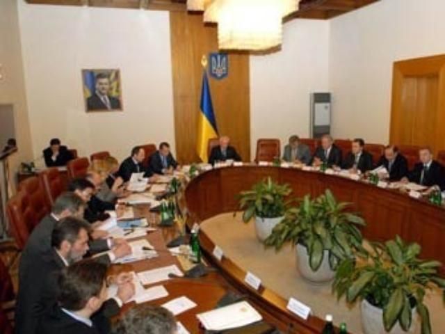 Кабмин увеличил уставный капитал "Ощадбанка" Кабмин увеличил уставный капитал "Ощадбанка"