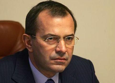 Клюев поручил ускорить работу над визами в ЕС Клюев поручил ускорить работу над визами в ЕС