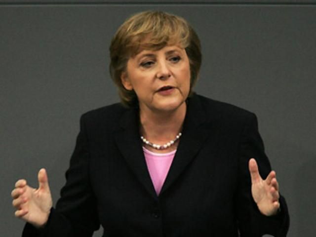 Меркель: Грошей на порятунок Італії та Іспанії не вистачить