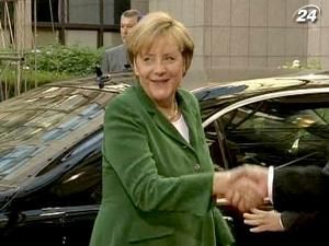 Лидеры стран ЕС размышляют как преодолеть долговой кризис Лидеры стран ЕС размышляют как преодолеть долговой кризис