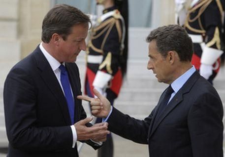 Саркози ругается с Кэмероном