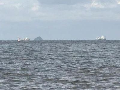 У Перській затоці затонуло судно з п'ятьма українцями на борту У Перській затоці затонуло судно з п'ятьма українцями на борту