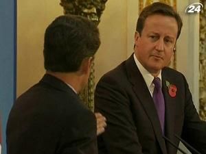 Саркози посоветовал Кэмерону "заткнуть рот" Саркози посоветовал Кэмерону "заткнуть рот"