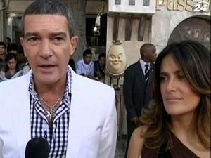 Бандерас і Хаєк озвучили головних героїв мультфільму "Кіт у Чоботях" Бандерас і Хаєк озвучили головних героїв мультфільму "Кіт у Чоботях"