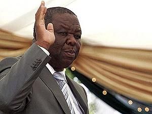 Прем’єр Зімбабве у разі обрання Президентом захищатиме геїв Прем’єр Зімбабве у разі обрання Президентом захищатиме геїв