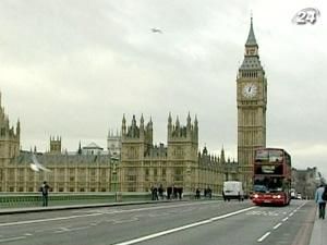 Великобританія не має наміру вступати до Єврозони Великобританія не має наміру вступати до Єврозони