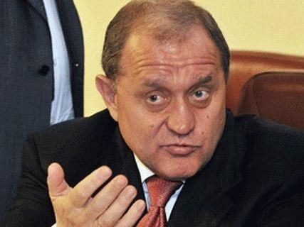 Могильов закликає депутатів дотримуватись правил дорожнього руху Могильов закликає депутатів дотримуватись правил дорожнього руху