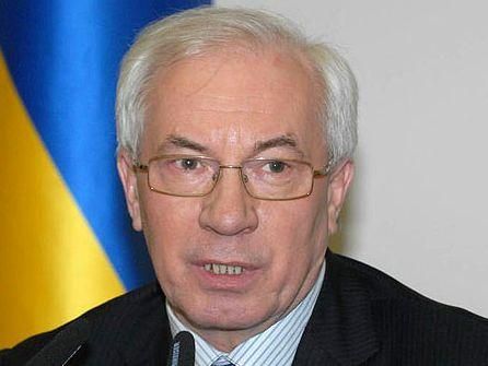 Азаров рассказал студентам, что можно сделать, имея власть Азаров рассказал студентам, что можно сделать, имея власть