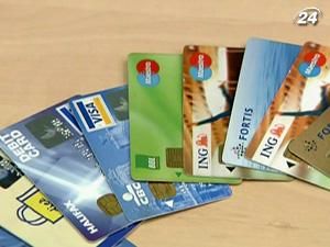Visa і MasterCard продаватимуть історію покупок рекламним агентствам