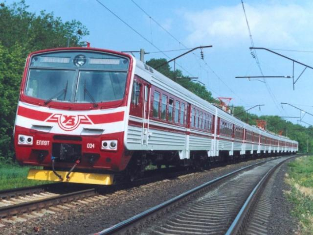 Правительство хочет разбить "Укрзализныцю" на акции