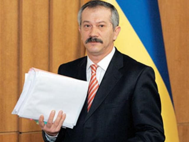 Пинзеник запропонував НБУ писати автобіографії під час обміну валюти Пинзеник запропонував НБУ писати автобіографії під час обміну валюти