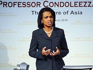 Муамар Каддафі свого часу присвятив пісню главі держдепу США Муамар Каддафі свого часу присвятив пісню главі держдепу США