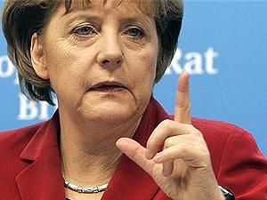 Меркель: Для спасения Греции частный сектор должен пожертвовать своим капиталом Меркель: Для спасения Греции частный сектор должен пожертвовать своим капиталом