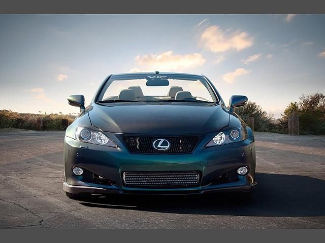 Lexus представил спортивный гибрид с полностью управляемым шасси Lexus представил спортивный гибрид с полностью управляемым шасси