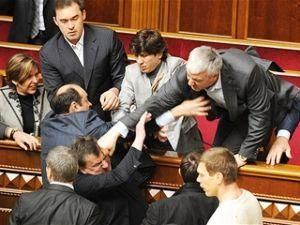 Драка депутатов в рейтинге лучших кулачных боев мира Драка депутатов в рейтинге лучших кулачных боев мира