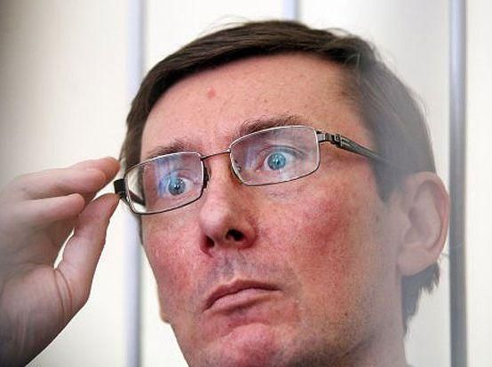 На суд до Луценка прийшов посол Німеччини На суд до Луценка прийшов посол Німеччини