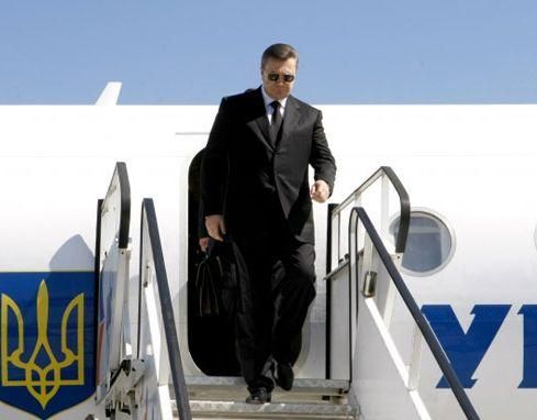 Янукович перевірив будівництво аеропорту у Львові