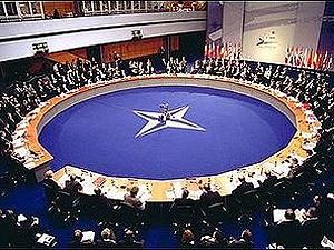 Країни НАТО одноголосно вирішили завершити операцію у Лівії Країни НАТО одноголосно вирішили завершити операцію у Лівії