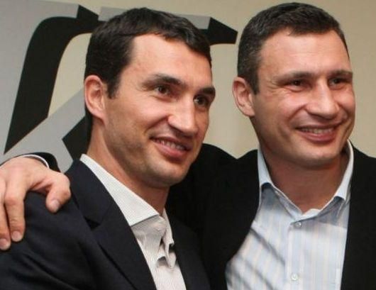 Володимир Кличко хоче вступити до партії брата Володимир Кличко хоче вступити до партії брата