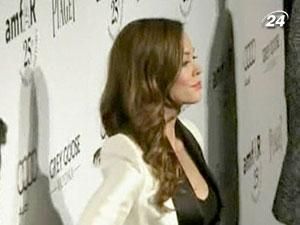 Звезды посетили благотворительный вечер, приуроченный борьбе со СПИДом Звезды посетили благотворительный вечер, приуроченный борьбе со СПИДом