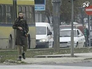 Озброєний чоловік напав на посольство США в Сараєво