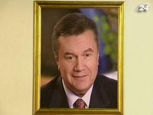 Виктор Янукович собирается на заседание правительства