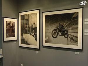 В столице открылась выставка Билла Фелпса В столице открылась выставка Билла Фелпса