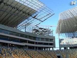 Четвертый стадион к Евро-2012 - "Арена Львов" принимает первых гостей