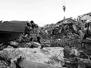 В Турции увеличилось количество жертв землетрясения В Турции увеличилось количество жертв землетрясения