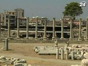 Турецькі археологи ведуть розкопки в античній Смирні Турецькі археологи ведуть розкопки в античній Смирні