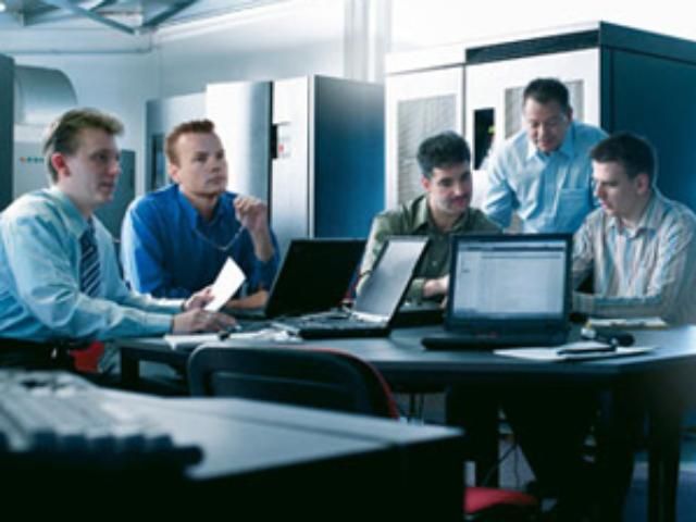 ІТ-компаніям обіцяють знизити податки і вивести "з тіні" ІТ-компаніям обіцяють знизити податки і вивести "з тіні"