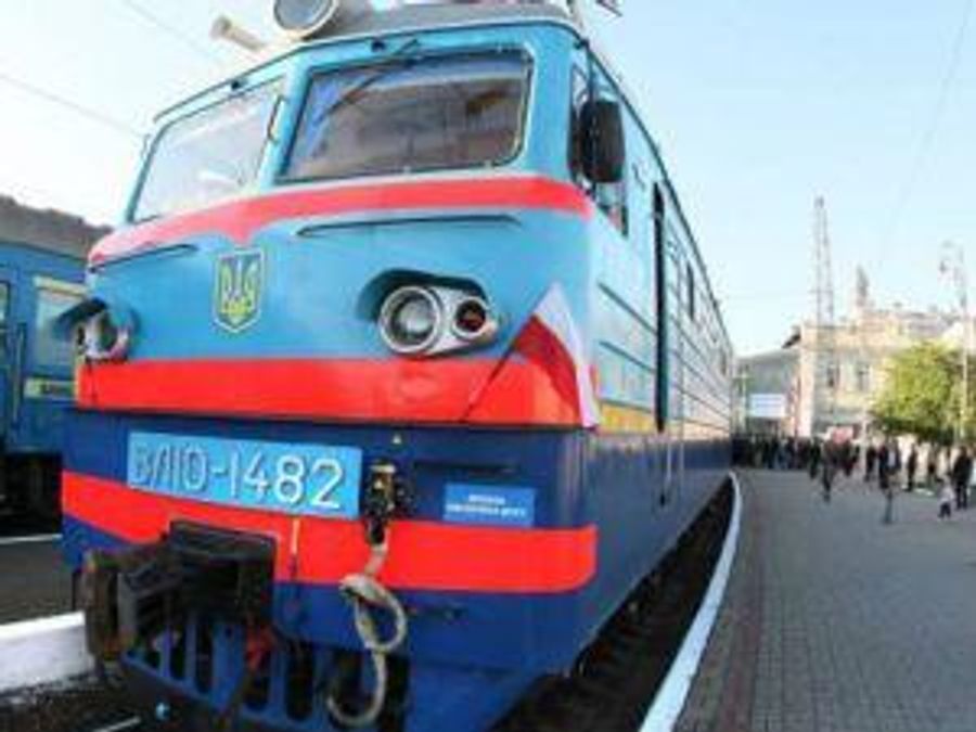 Совершенствуют движение: "Укрзализныця" хочет отменить 23 поезда Совершенствуют движение: "Укрзализныця" хочет отменить 23 поезда