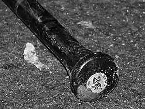 Херсон: Парковщику сломали ребра из-за отказа женщины платить за место Херсон: Парковщику сломали ребра из-за отказа женщины платить за место