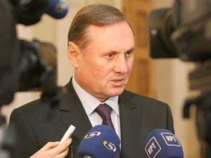 Ефремов называет пикетирование Совета провокацией Ефремов называет пикетирование Совета провокацией