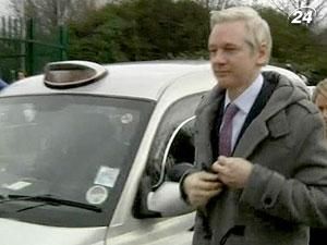 Суд Лондона має ухвалити рішення щодо екстрадиції Ассанжа до Швеції Суд Лондона має ухвалити рішення щодо екстрадиції Ассанжа до Швеції