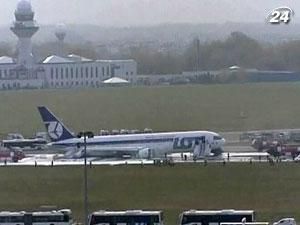 Варшавский аэропорт "Окенче" не будет работать до четверга Варшавский аэропорт "Окенче" не будет работать до четверга