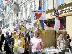 Оппозиция не снимет палатки с Крещатика, пока не освободят Тимошенко