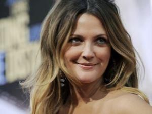 Дрю Беррімор відвідала поліція Дрю Беррімор відвідала поліція