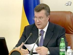 Янукович: На владу готують збройний напад