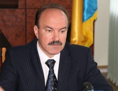 Экспресс: Губернатор Львовщины подал в отставку после критики Азарова