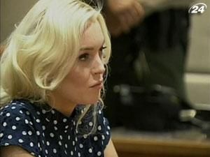 Суд приговорил Линдсей Лохан к 30 дням заключения Суд приговорил Линдсей Лохан к 30 дням заключения